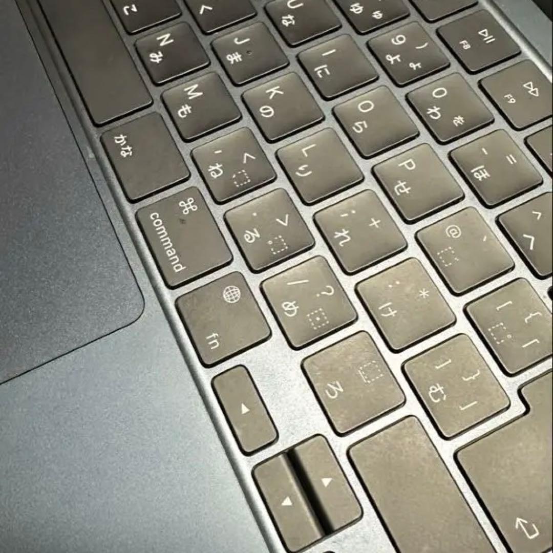 極美品 使用1年未満 MacBook Air M2 8GB 512GB