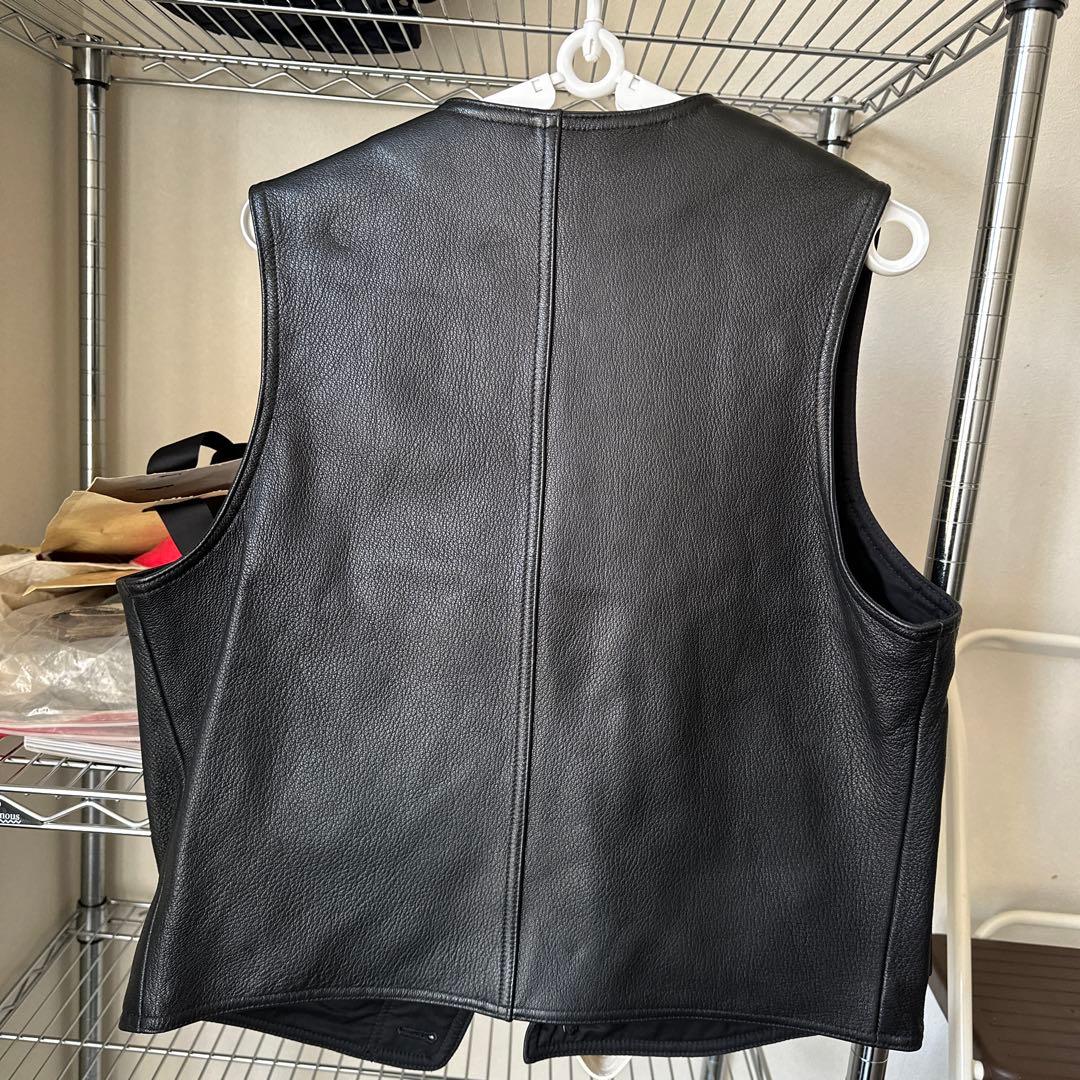 肉厚ゴートレザー製サンプルベスト／本水牛ボタン／REALSIMONS