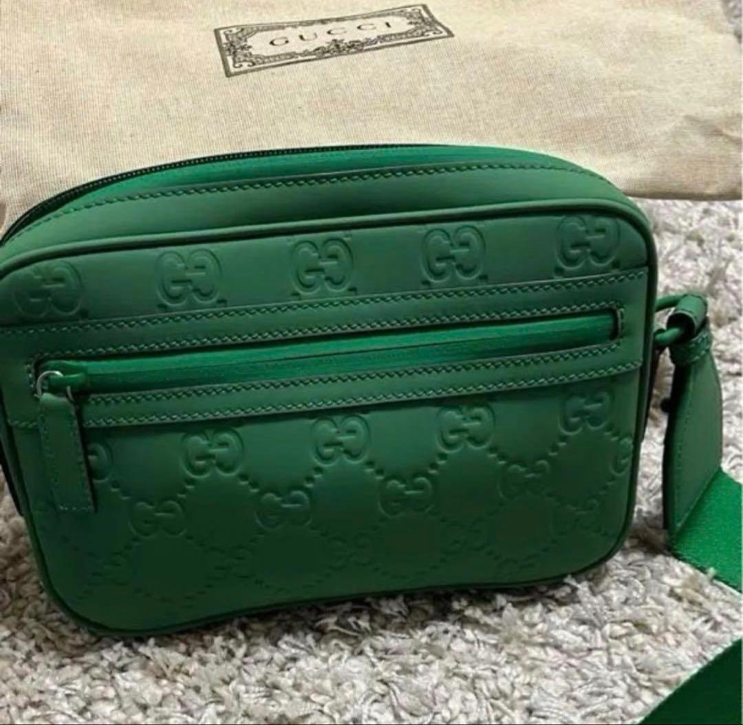 【未使用に近い】GUCCI ラバーエフェクトクロス　バック