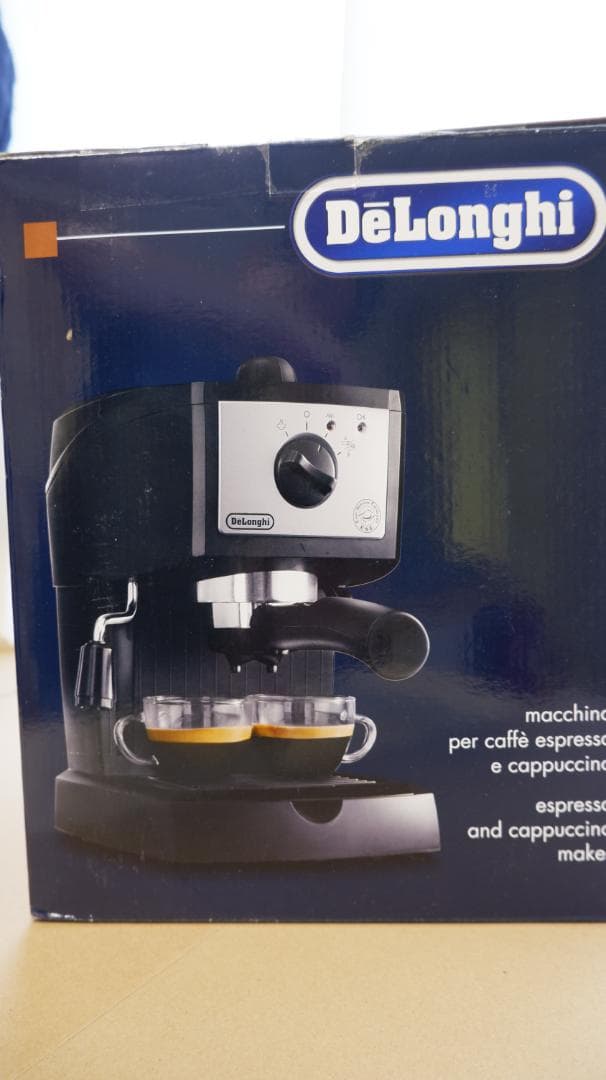 DeLonghi エスプレッソ カプチーノメーカー ブラック EC152J