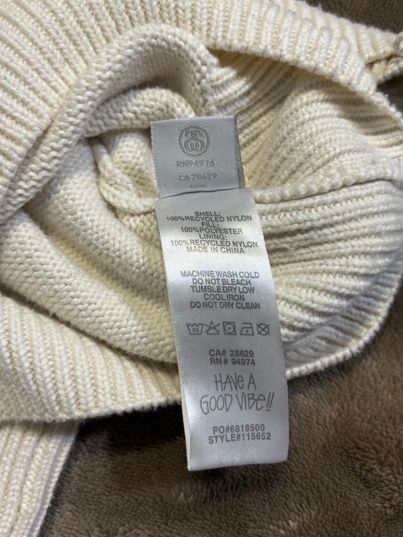 【正規品美品】 STUSSY ステューシー スピラルロゴ 長袖ニット/クリーム色