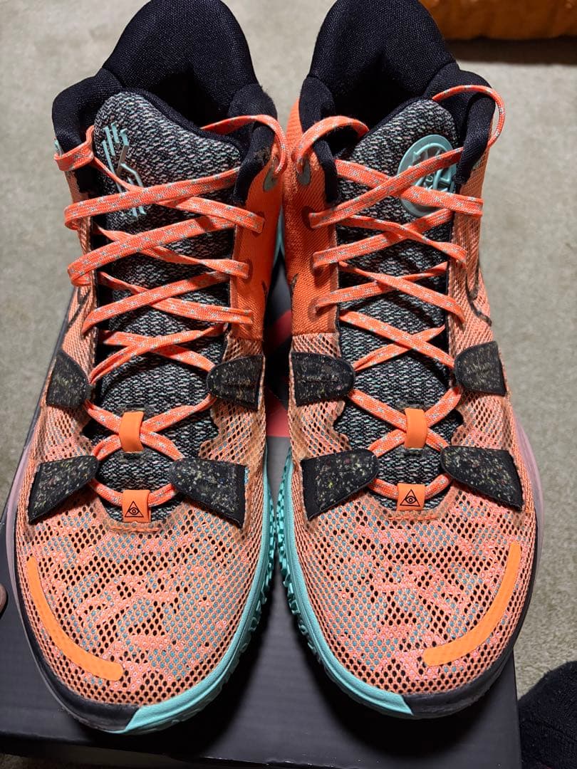 NIKE カイリー7 27cm