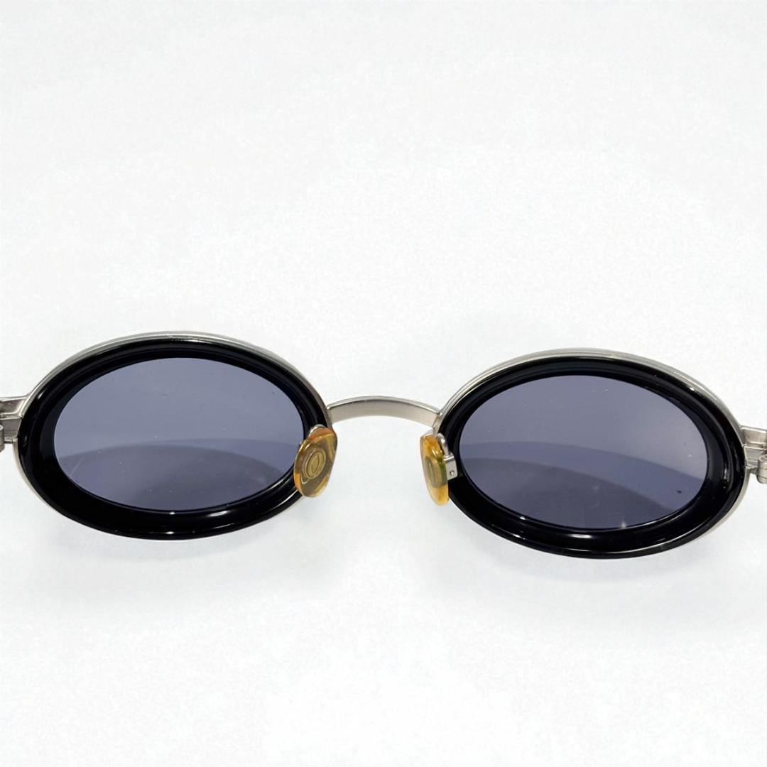 美品　CHANEL サングラス ケース付き ロゴ入り シャネル