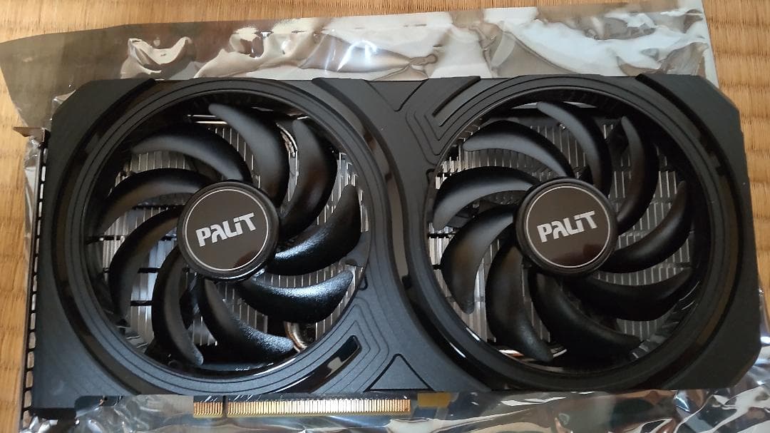 Palit RTX 4060 Infinity 2 8GB 保証書付