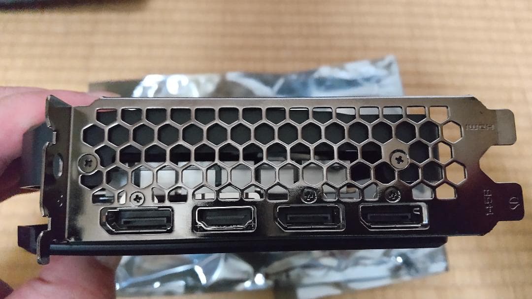 Palit RTX 4060 Infinity 2 8GB 保証書付