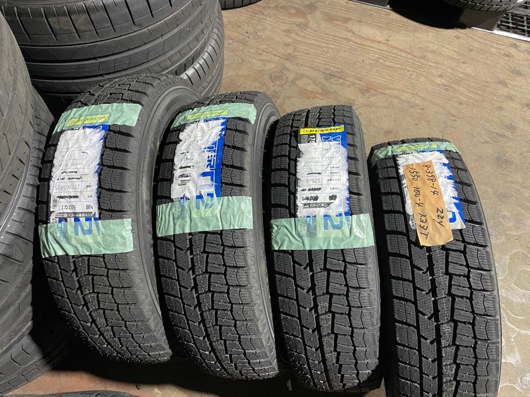 トヨタ純正アクア　ヴィッツ　フィールダー　175/65R15 新品スタッドレス