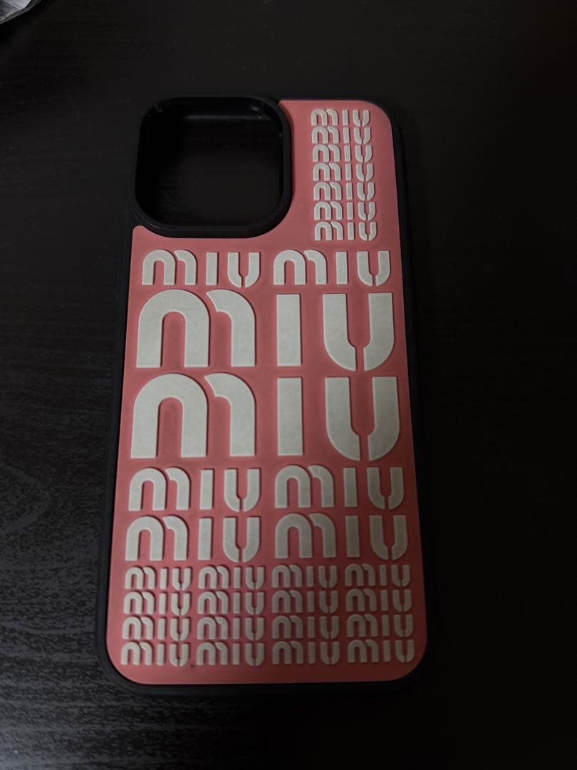miumiu iPhone14promaxケース