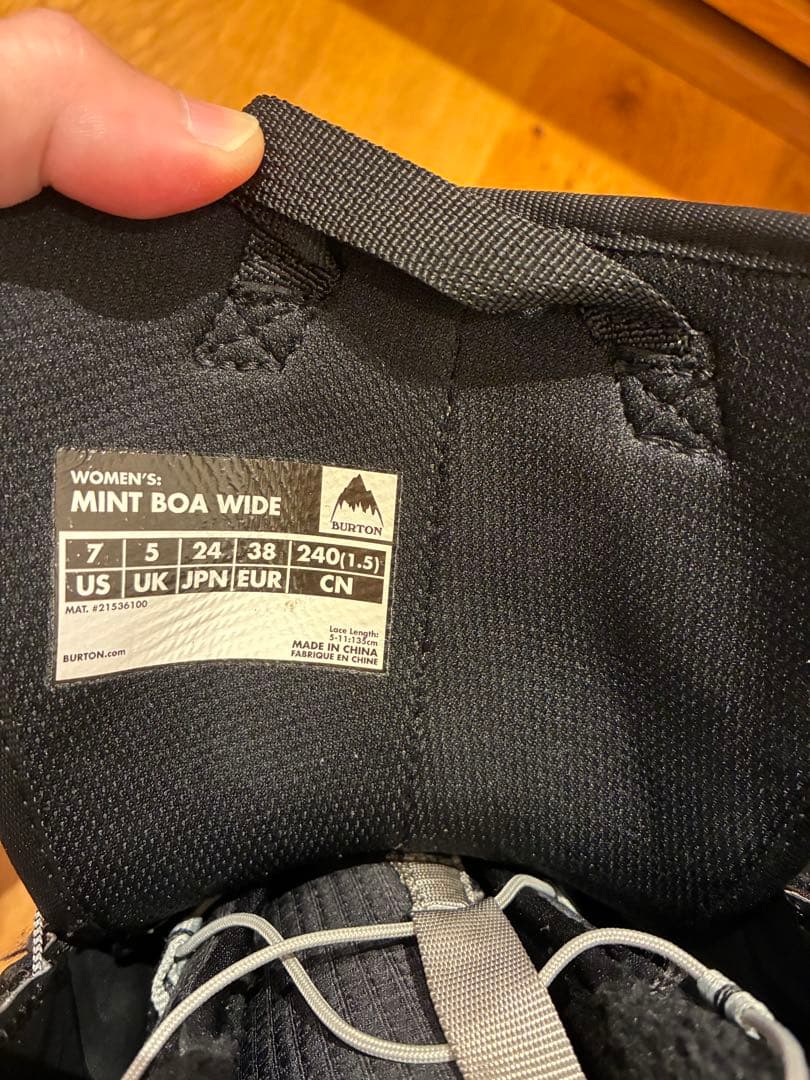 BURTON　MINT 24.0cm（US:7）　BOA スノーボードブーツ