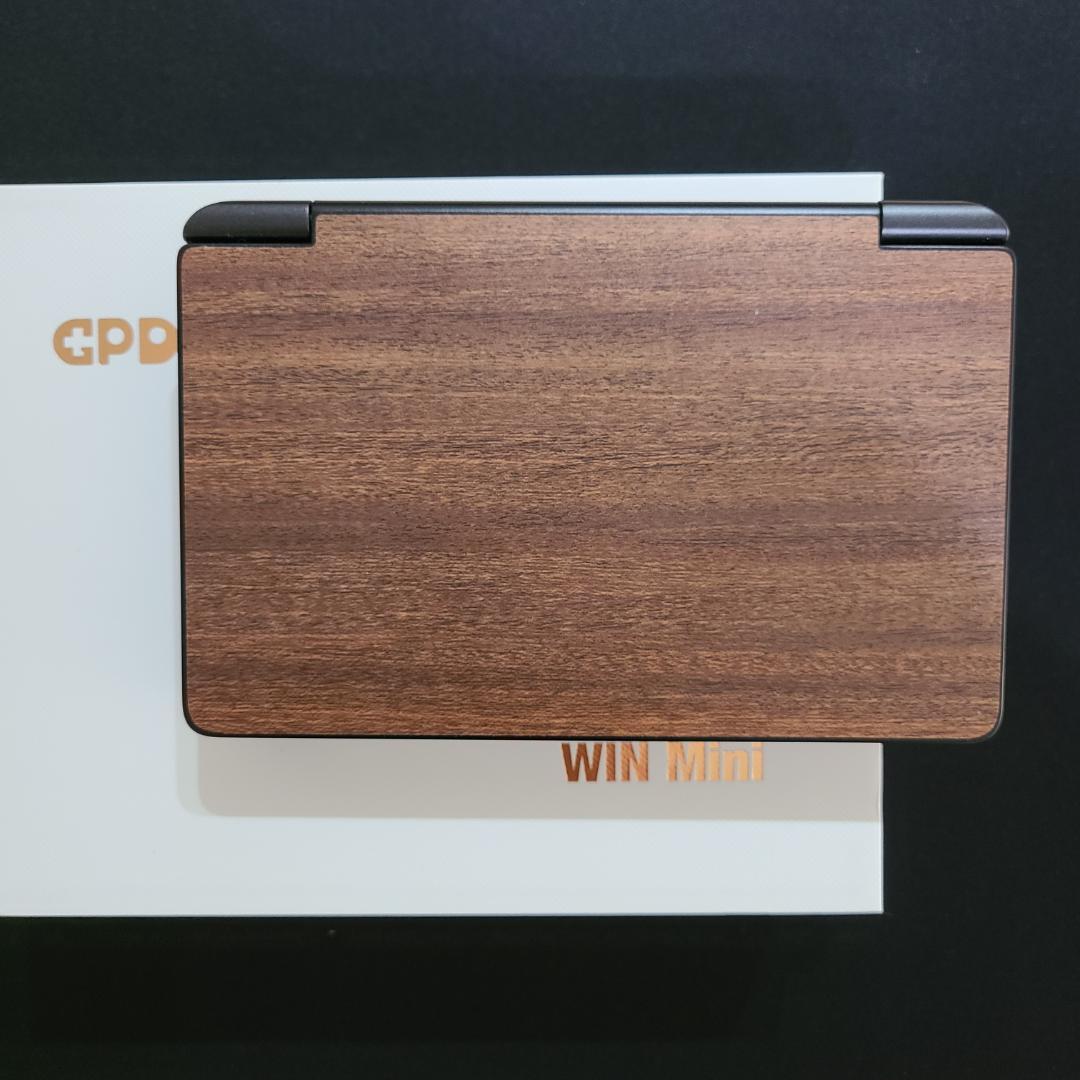 GPD WIN Mini 2024 木目スキンシール貼付済
