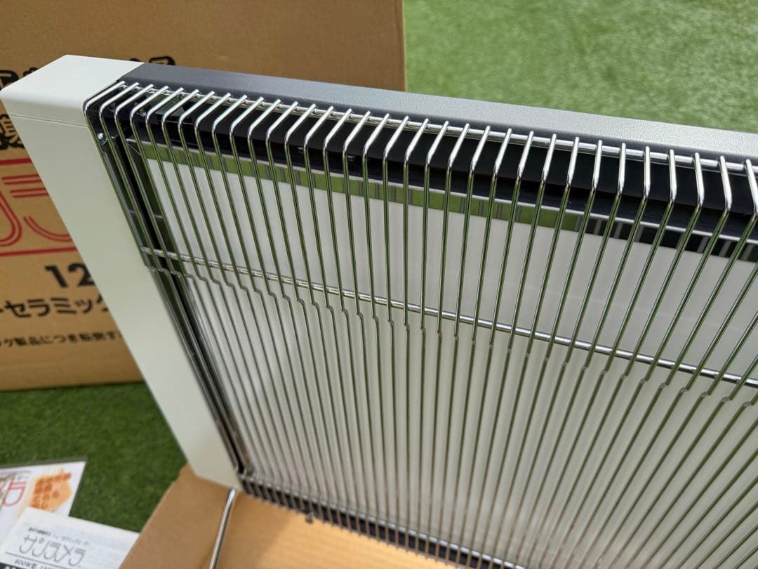 【極美品】 サンラメラ 1200W 遠赤外線 セラミックヒーター