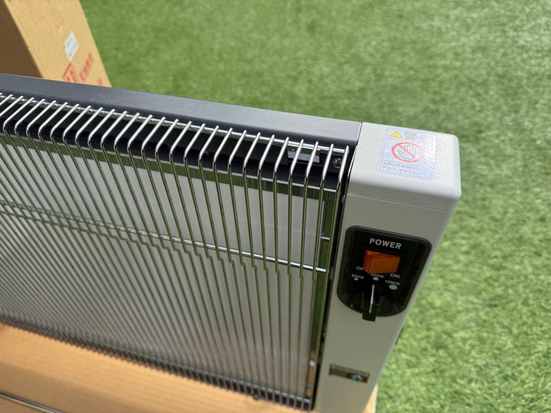 【極美品】 サンラメラ 1200W 遠赤外線 セラミックヒーター