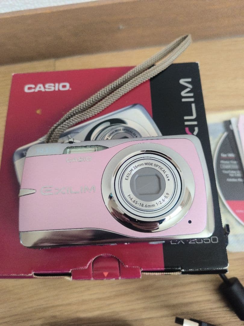 CASIO EXILIM EX-Z550 デジカメ ピンク CCDセンサー搭載