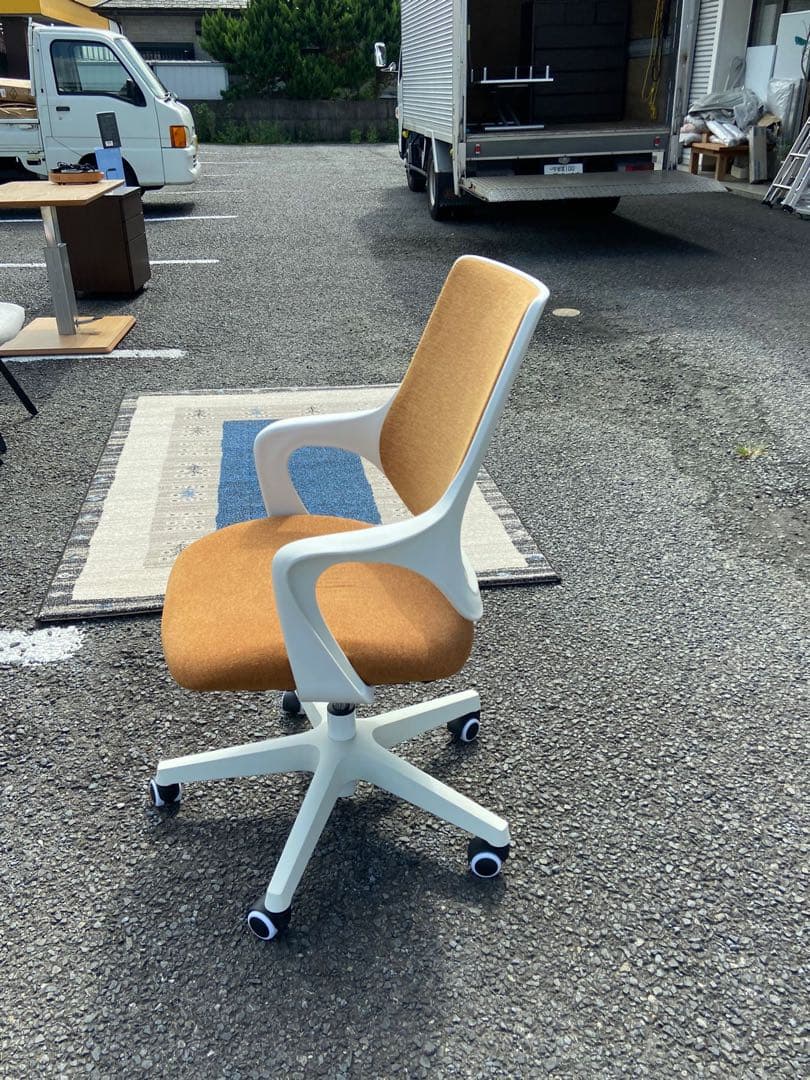 関家具 ロッティチェア オレンジ