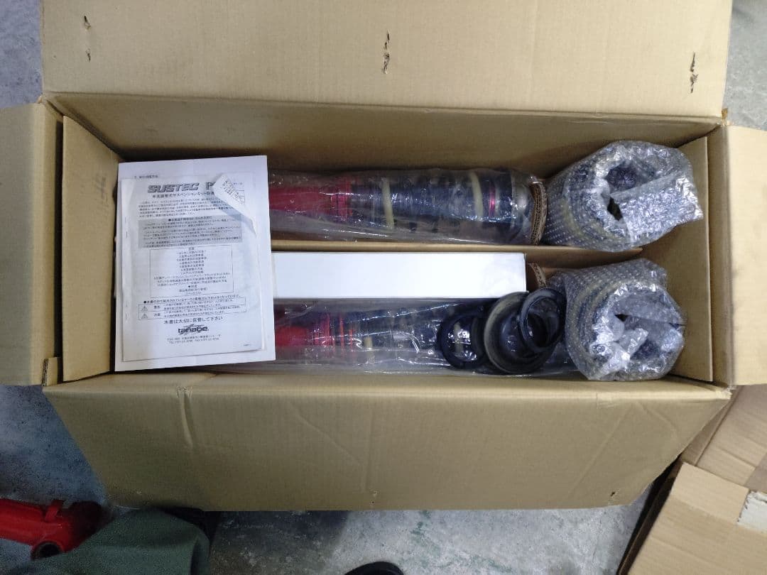 ダイハツ　エッセ　タナベ　車高調