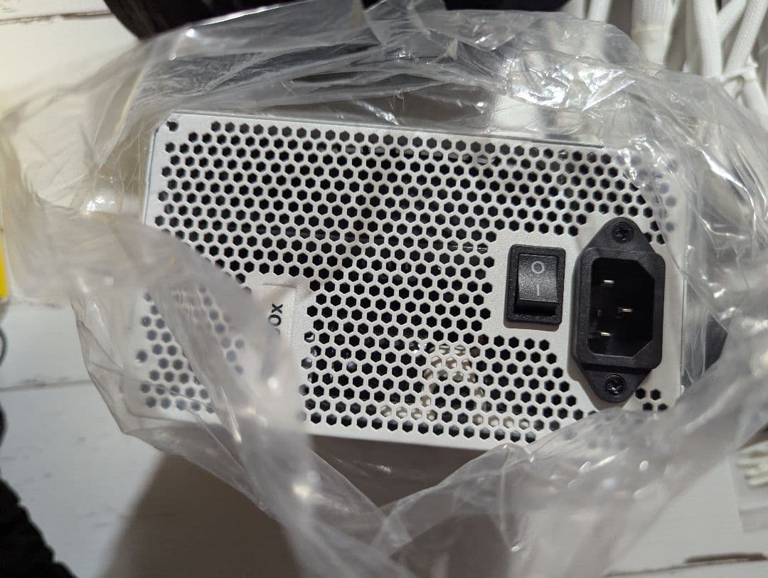 Corsair RM750x White 750W 電源ユニット ホワイト 美品