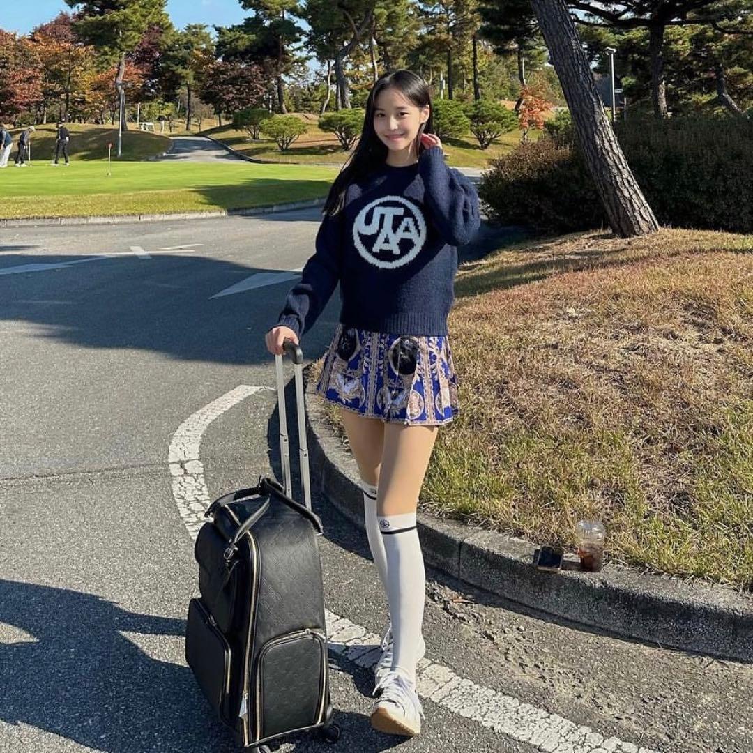 新品未使用 UTAA ユタ レディース ニット セーター Mサイズ