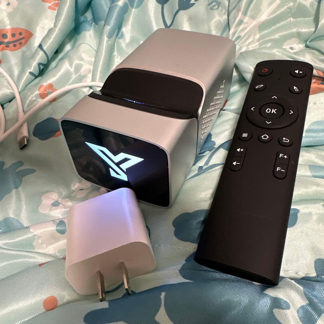 BLUEWIDE プロジェクター 本体