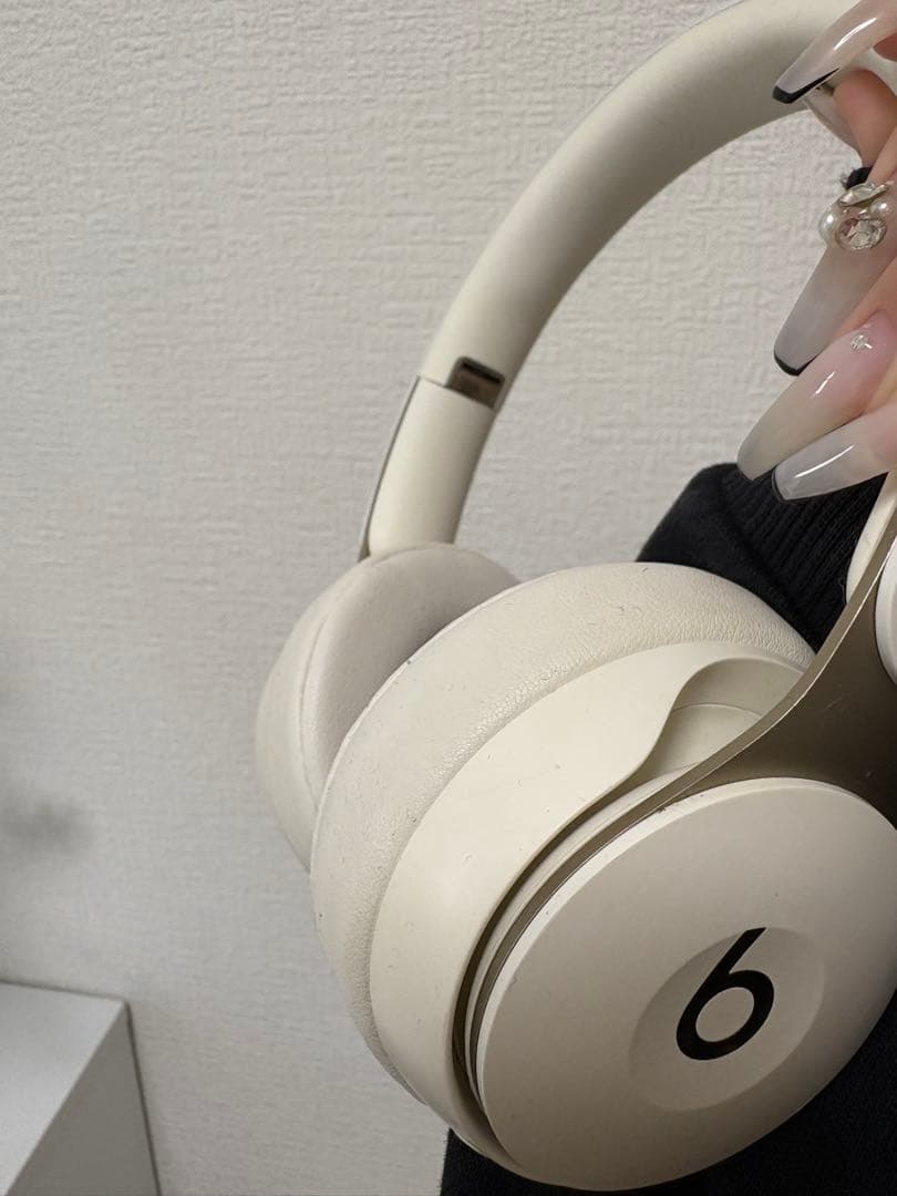 Beats ワイヤレスヘッドホンSolo pro