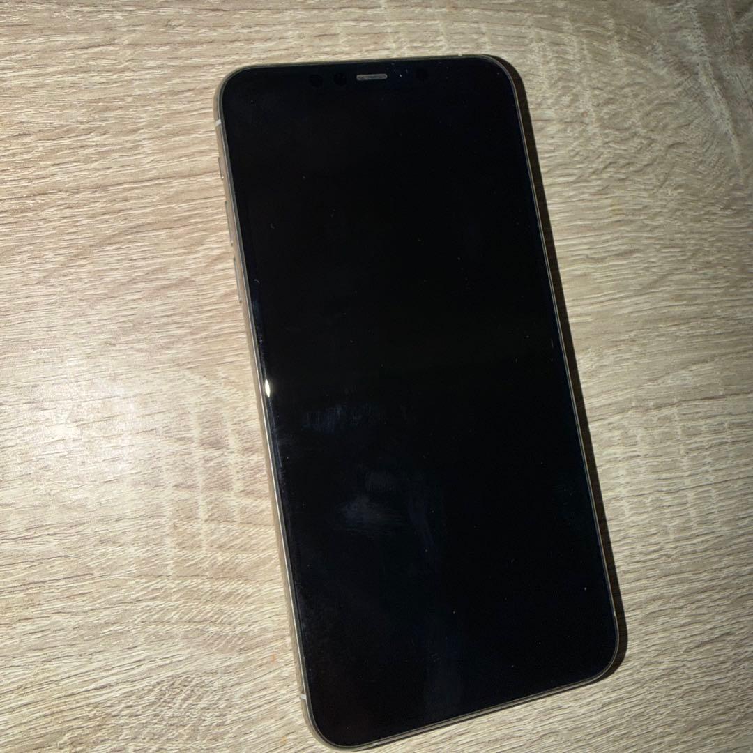 Apple iPhone 11 Pro max シルバー