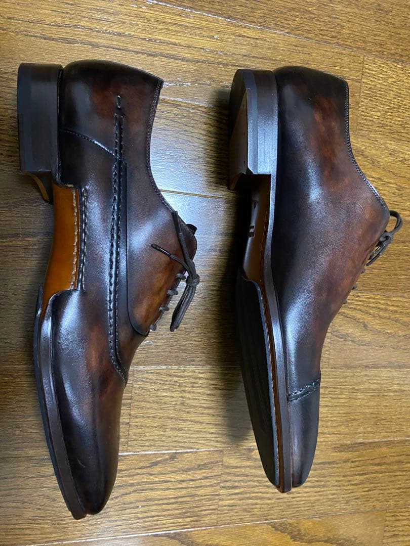 『新品・未使用』希少品マグナーニ51478ブラウン サイズ43