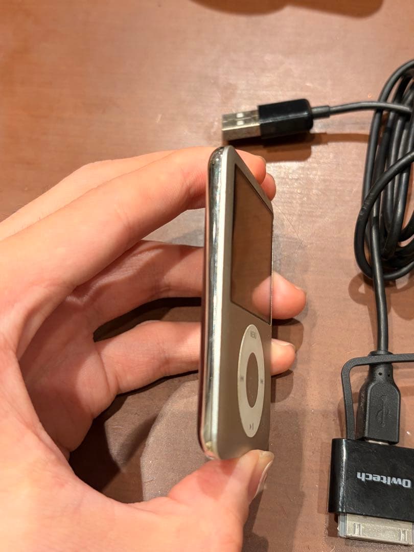 (バッテリー交換済み)iPod nano 第3世代　4GB シルバー