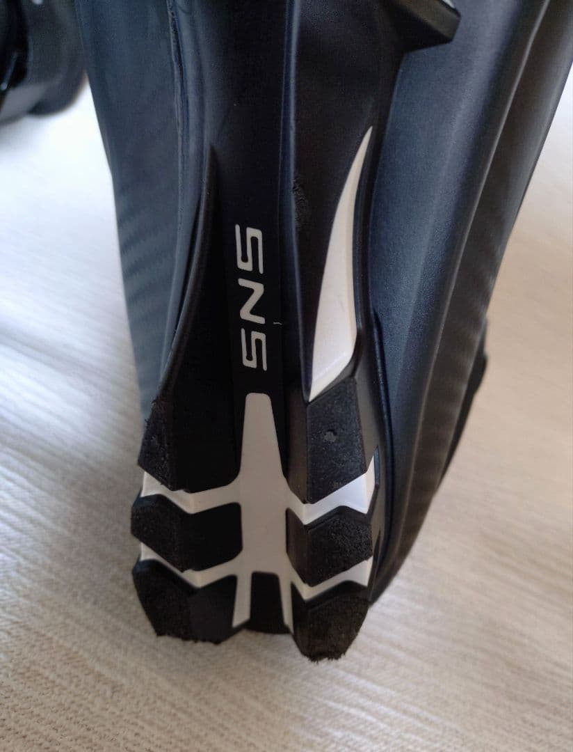 SALOMON クロスカントリースキー ブーツ SNS RS8 パイロット