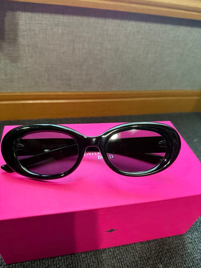 小物 GENTLE MONSTER EVE01