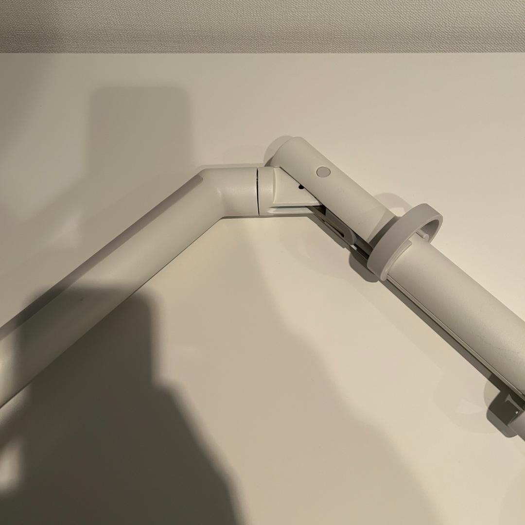 定価：¥48,400　ハーマンミラー　フローモニターアーム