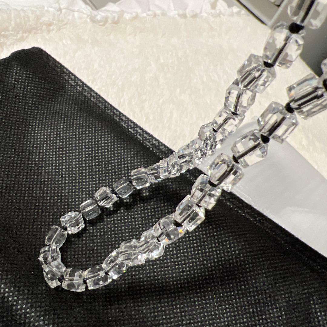 BANDOLIER iPhone 15 Pro ケース　シルバー