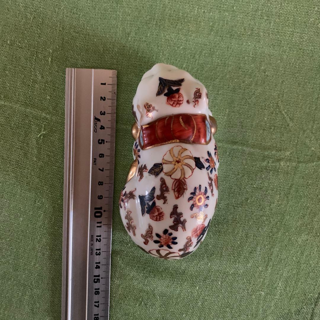 伊万里焼き　眠り猫置物