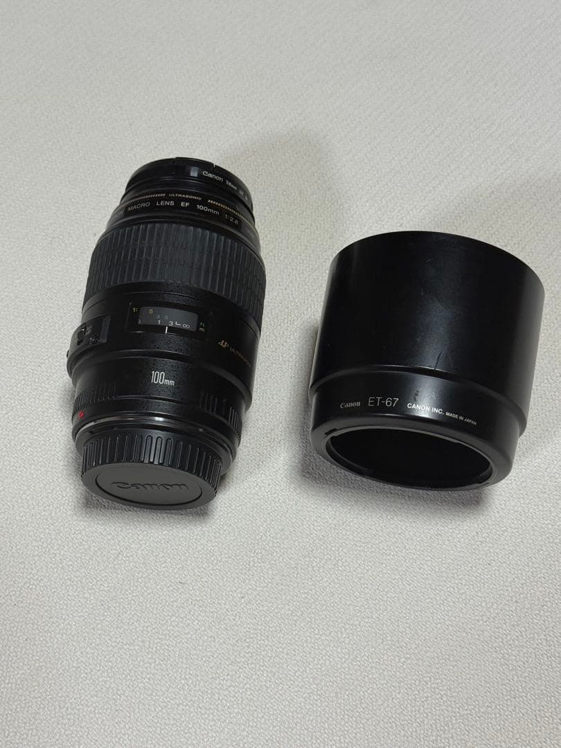 Canon EF 100mm f/2.8 マクロ　USM レンズ ET-67付き