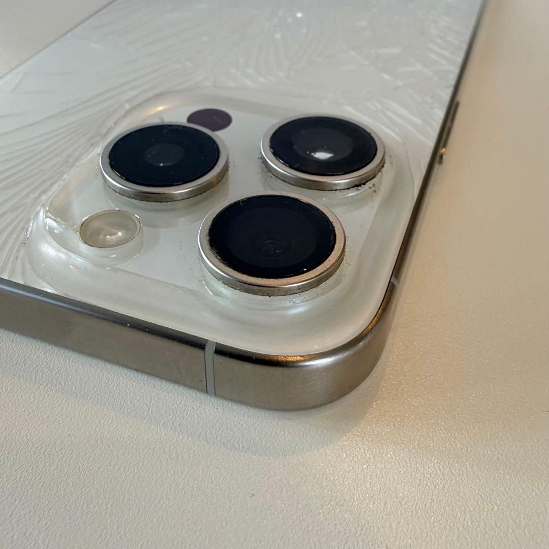 iPhone 15 Pro 265Gホワイト本体 ジャンク