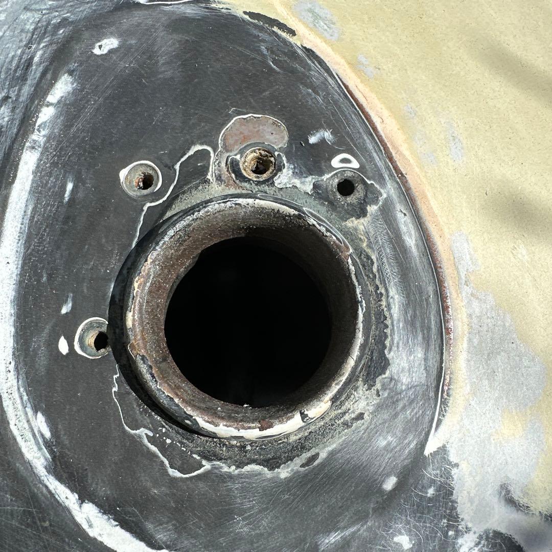 ゼファー1100 タンク リペア用