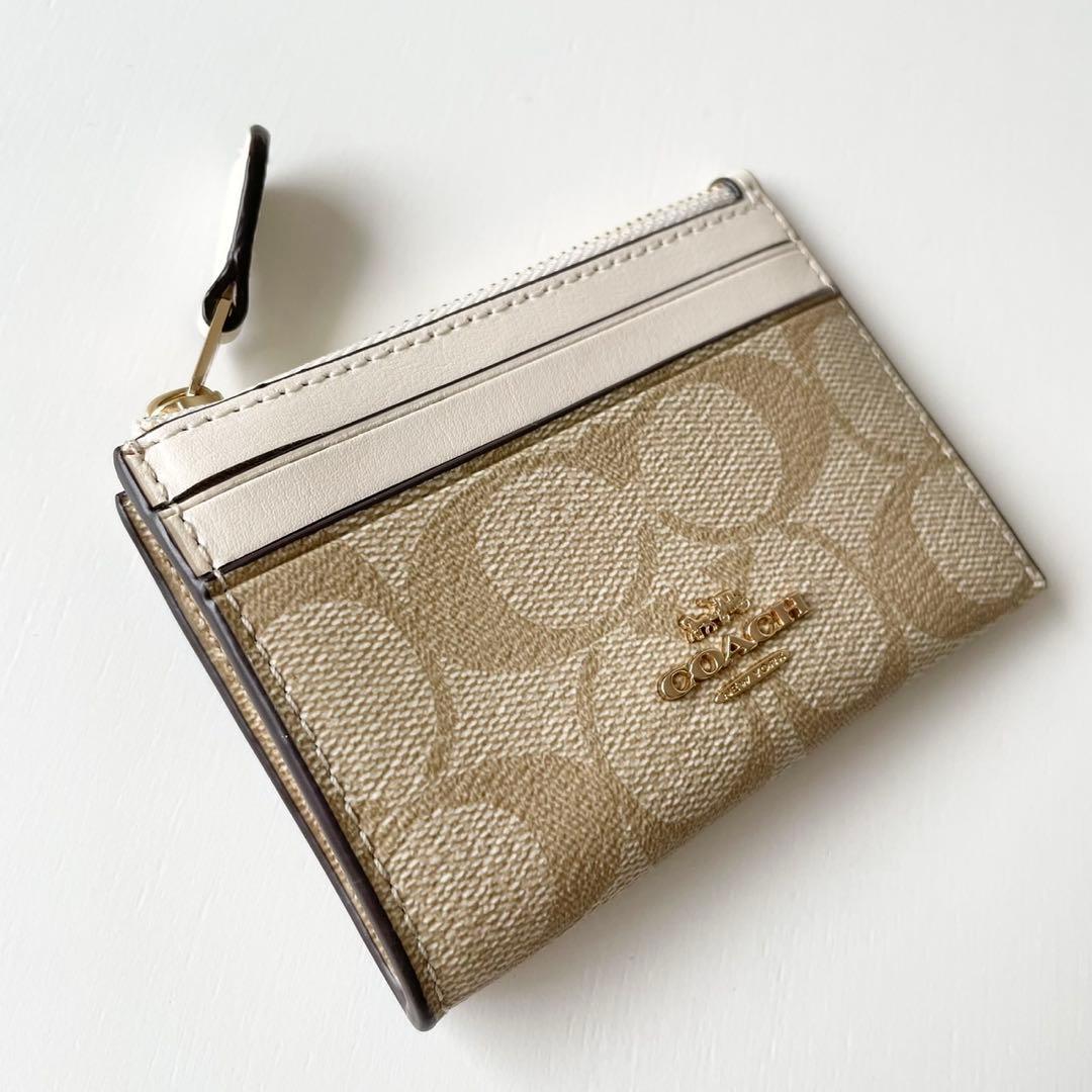 【新品】COACH がさばる財布を持ち歩きたくない時に❤︎ カード・ケース
