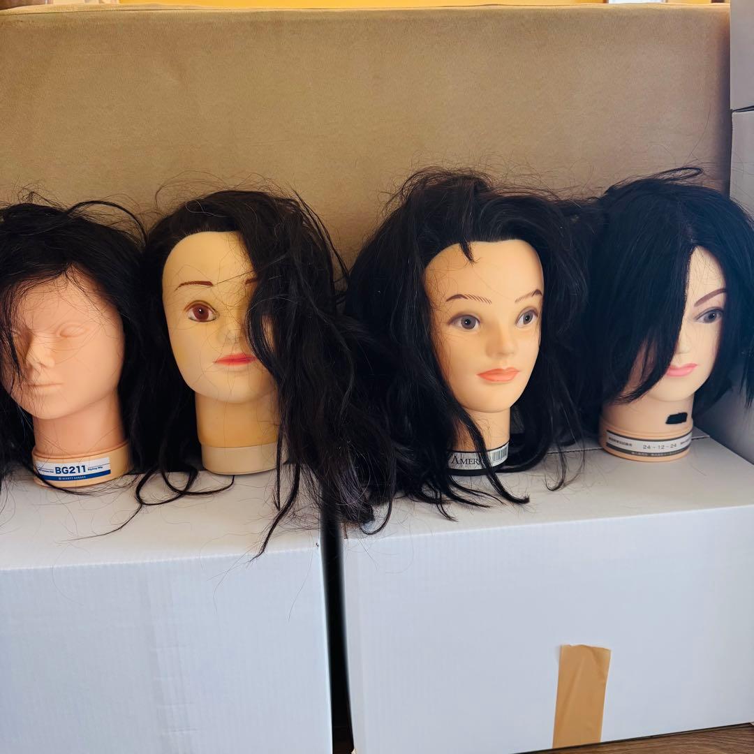最終価格 未使用　美容師用ウィッグトレーニング　ウィッグ4体