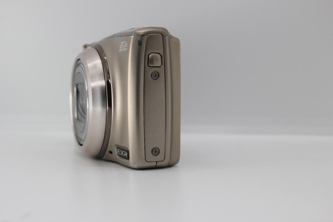 FUJIFILM F1000EXR 動作品