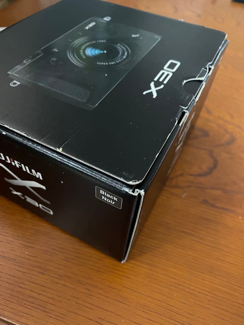 【新品未使用品】　FUJIFILM プレミアムコンパクトデジタルカメラ　X30