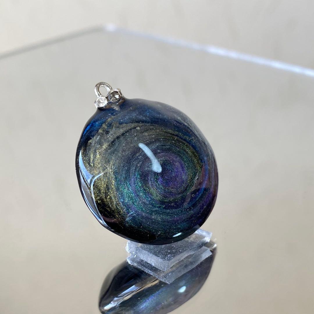 〜ニッキー様〜天然石　レジンネックレス　【トルネード】