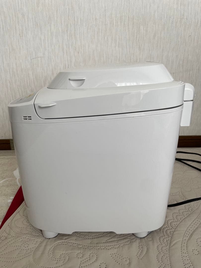 22年製　パナソニック ホームベーカリー SD-BMT2000-W