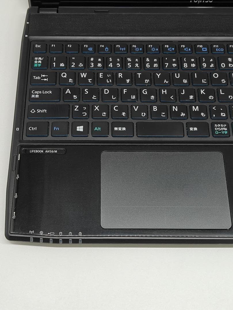 【FUJITSU】爆速 Core i7/新品SSD256GB 8GB D12