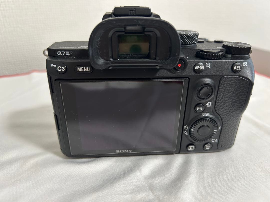 Sony α7 Ⅲ ILCE-7M3Kミラーレス一眼カメラ 128GBのSD付き