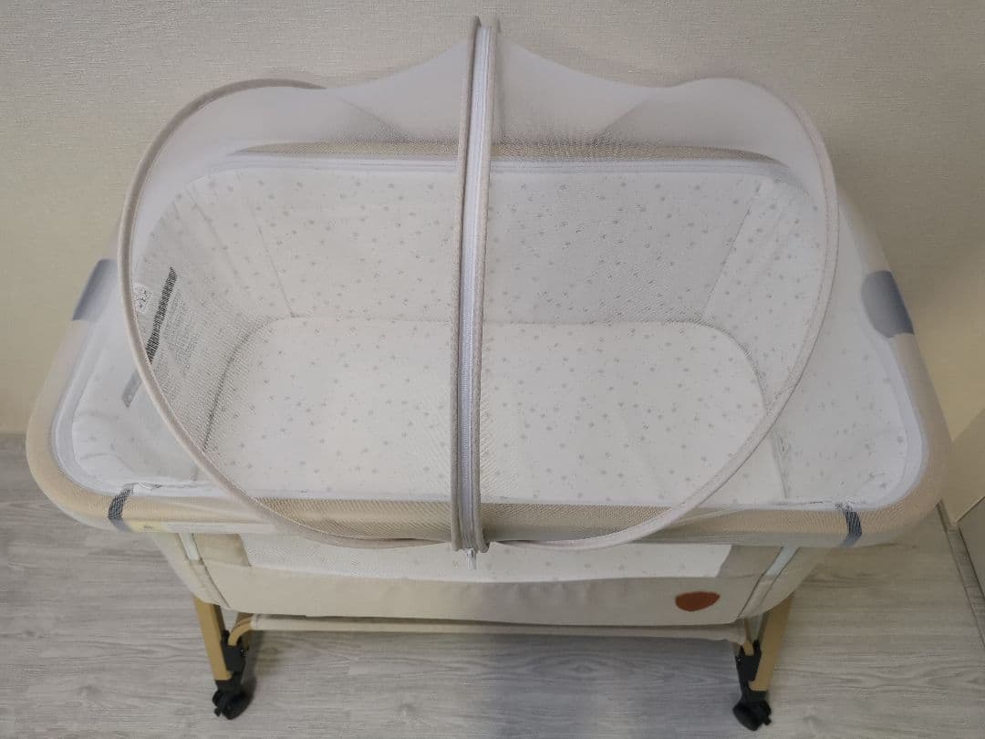 HZDMJ ベビーベッド ベージュ 使用1か月のみ