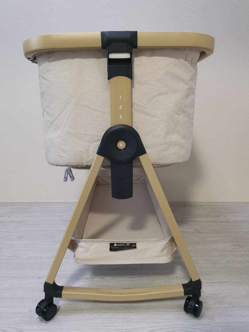 HZDMJ ベビーベッド ベージュ 使用1か月のみ