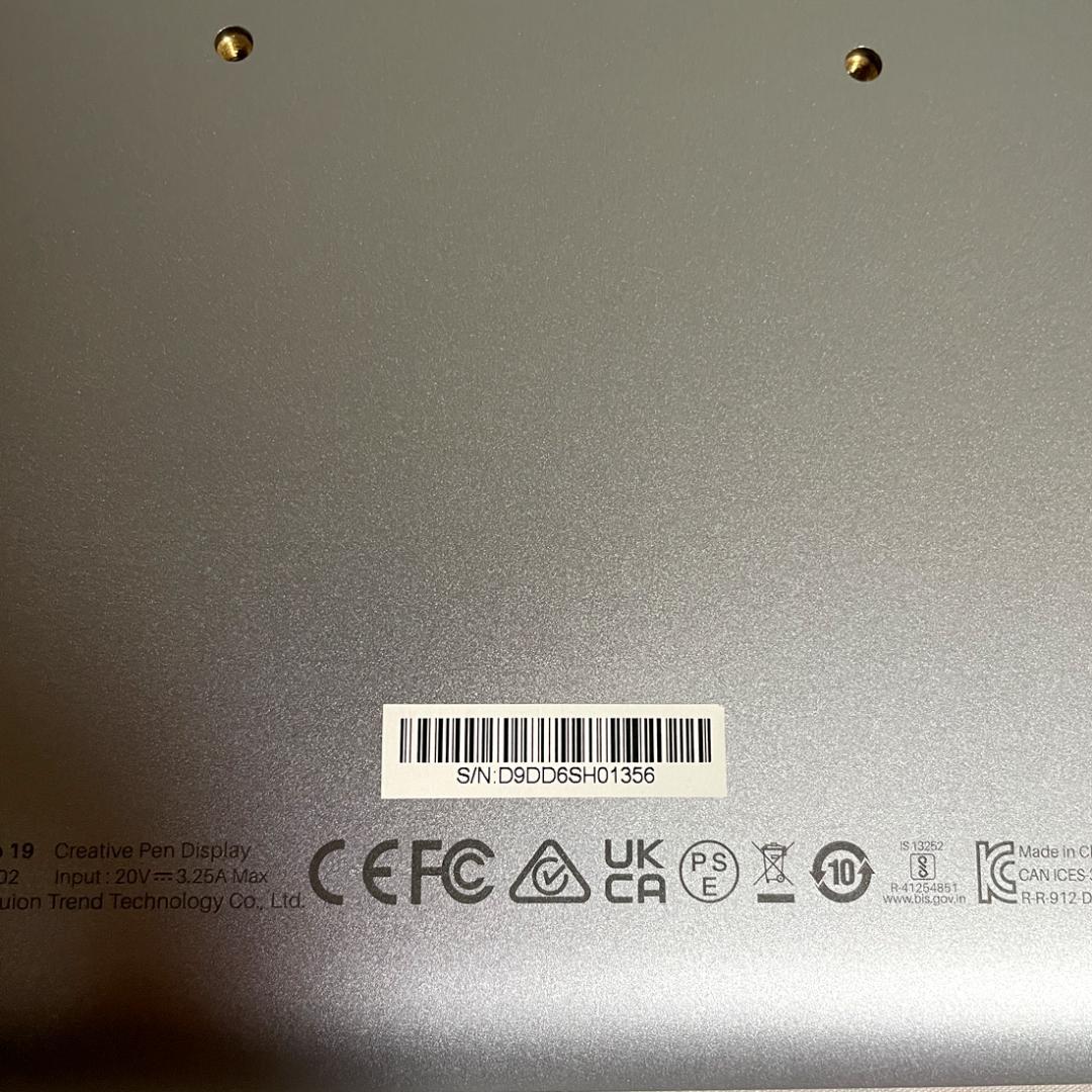 HUION Kamvas Pro 19 本体＋保護フィルム＋替え芯10本 液タブ