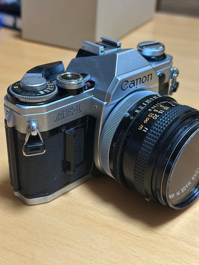 Canon AE-1 フィルムカメラ 50mm F1.8レンズ付き