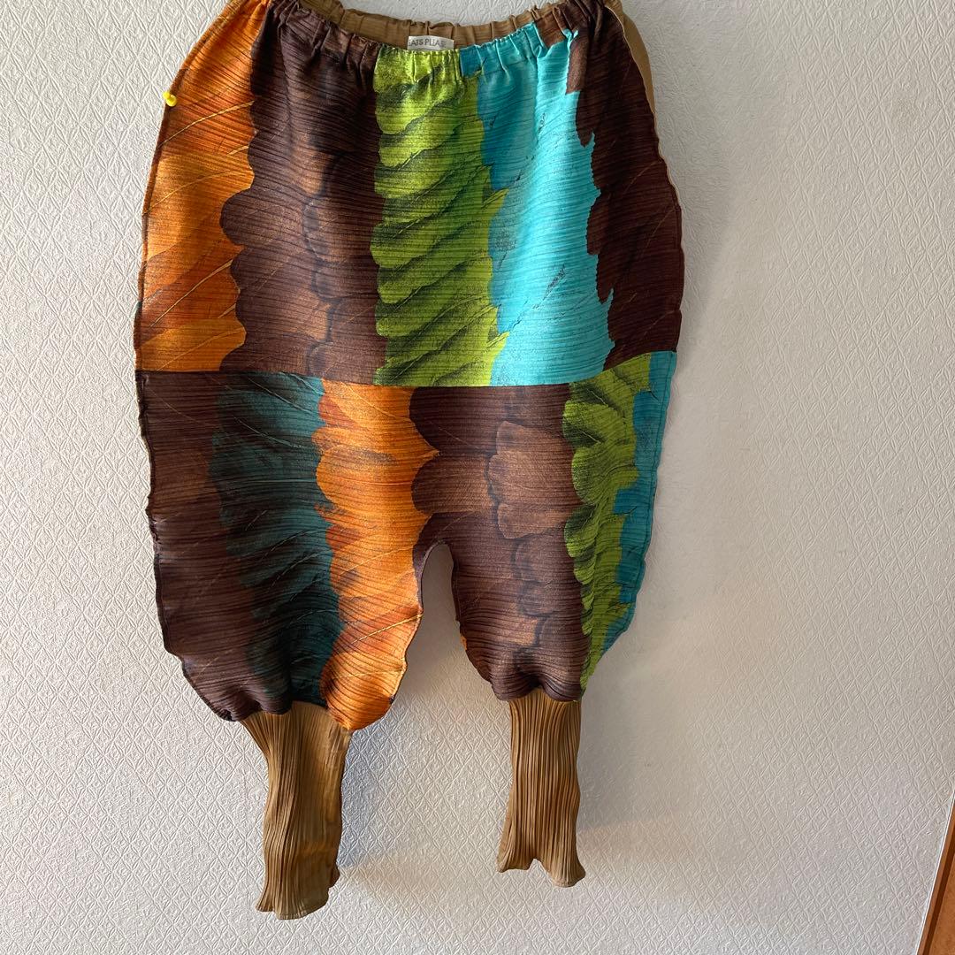 プリーツプリーズ　サルエルパンツ リバーシブル(訳あり)