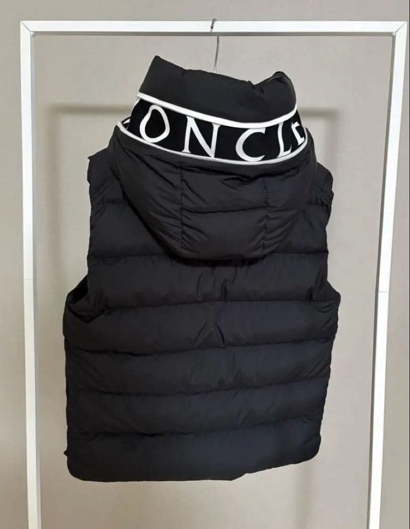 ★モンクレール　2024-25年　CARDAMINE　ダウンベスト　0　超美品★