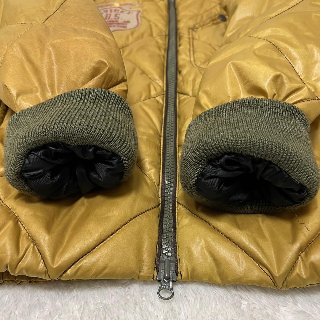 【希少】AVIREX アヴィレックス キルティングジャケット ワッペン 刺繍 L