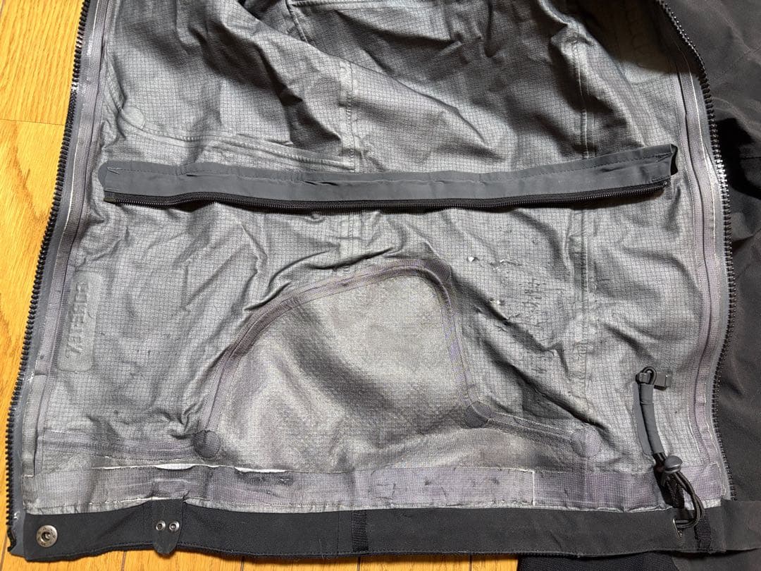 norrona trollveggen Sサイズ　ビブパンツ