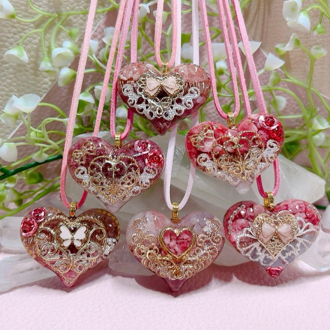 癒しのオルゴナイト❤️ピンクトルマリン＋ミルキークンツァイトのハート型♡